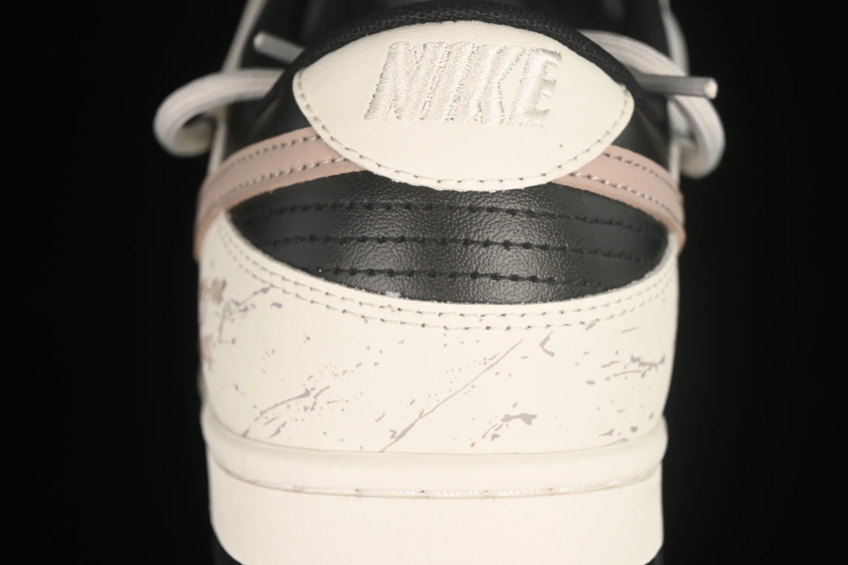 All categories Nk SB Dunk series Nk SB Dunk Low low-top sneakers Nk Dunk Low Caramel three-point sweet High Street Panther Mocha SB strap low-top casual sneakers DD1391-100